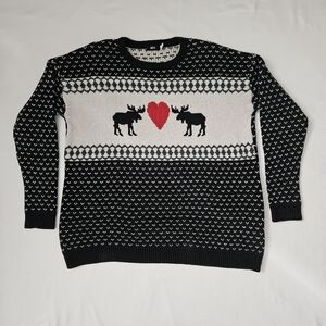 BDG‎ sweater size medium
